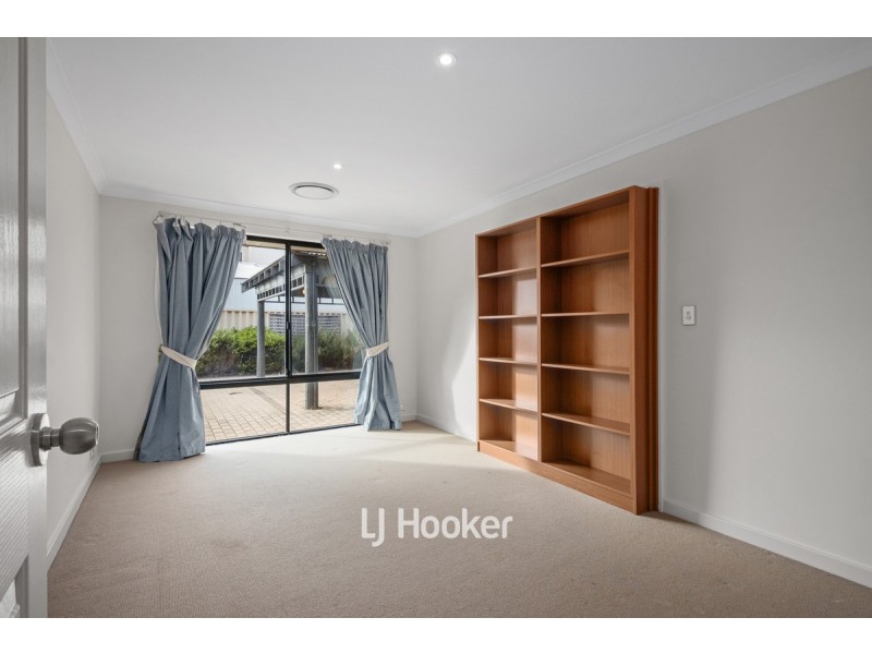 296 Norton Promenade, Dalyellup WA 6230