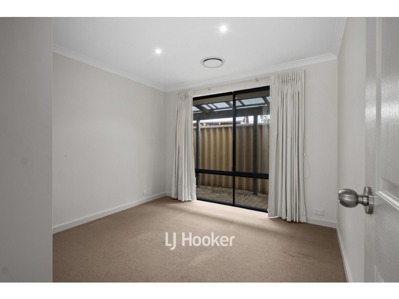 296 Norton Promenade, Dalyellup WA 6230