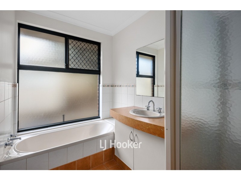 296 Norton Promenade, Dalyellup WA 6230