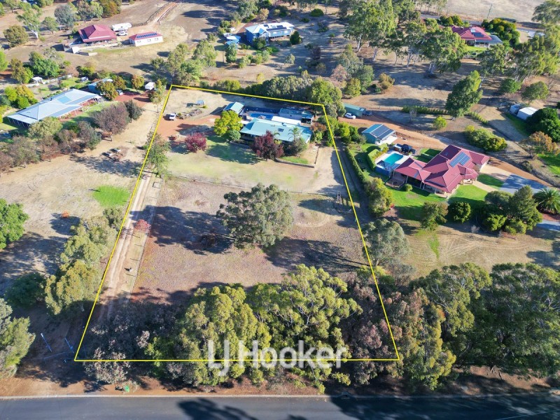 8 Ietto Way, Harvey WA 6220