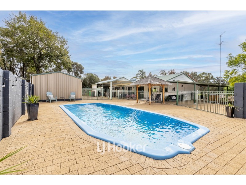 8 Ietto Way, Harvey WA 6220