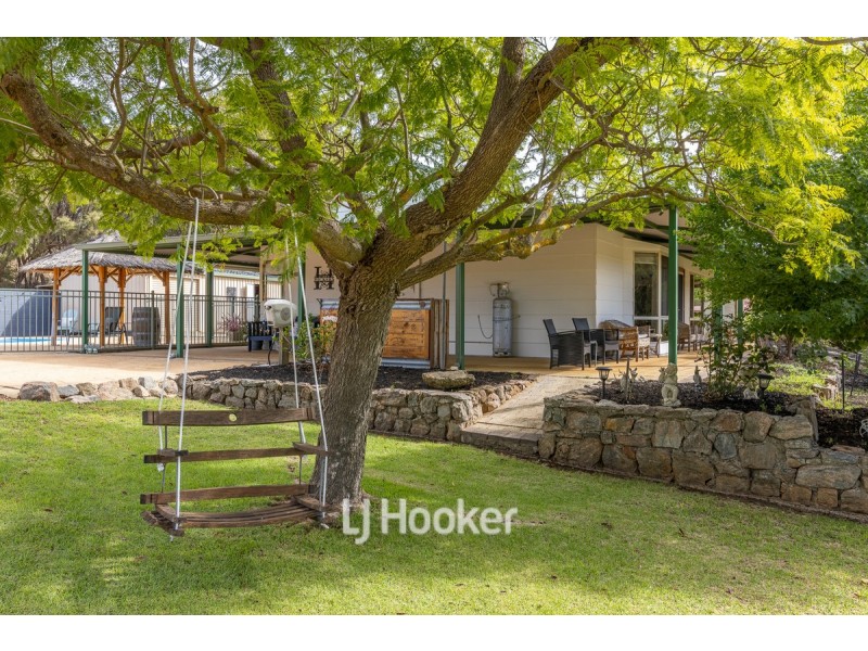 8 Ietto Way, Harvey WA 6220