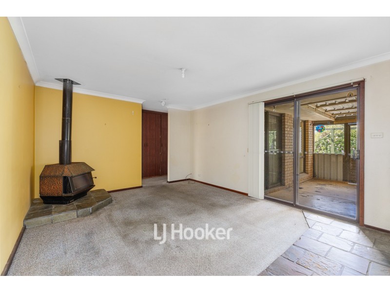 11 Young Close, Carey Park WA 6230