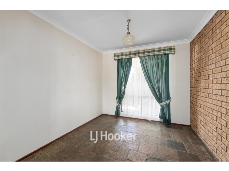 11 Young Close, Carey Park WA 6230