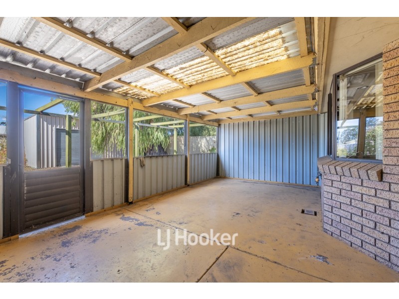 11 Young Close, Carey Park WA 6230