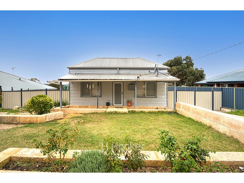 8 Porter Street, Collie WA 6225