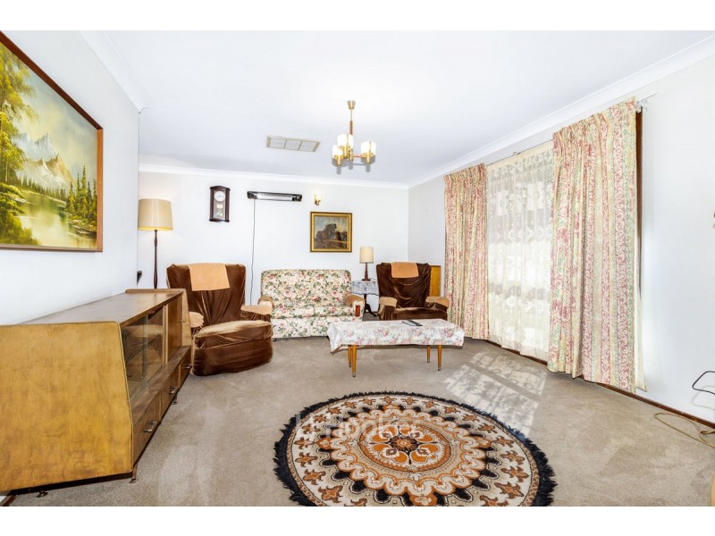 27 Elouera Street, Collie WA 6225