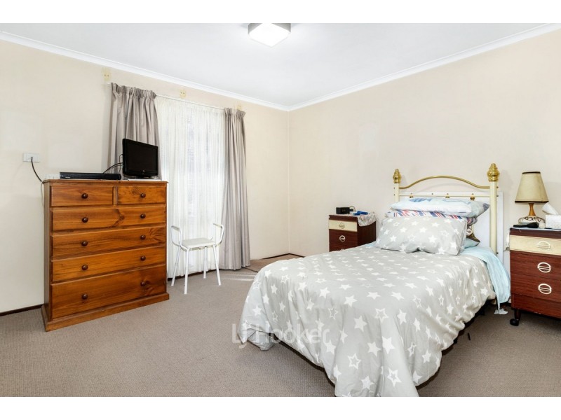 27 Elouera Street, Collie WA 6225