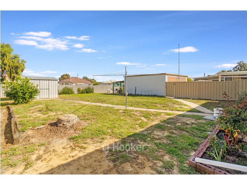 27 Elouera Street, Collie WA 6225