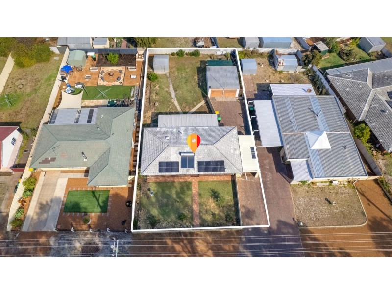 27 Elouera Street, Collie WA 6225