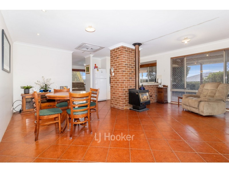 19 Wellington Bouelvard, Collie WA 6225