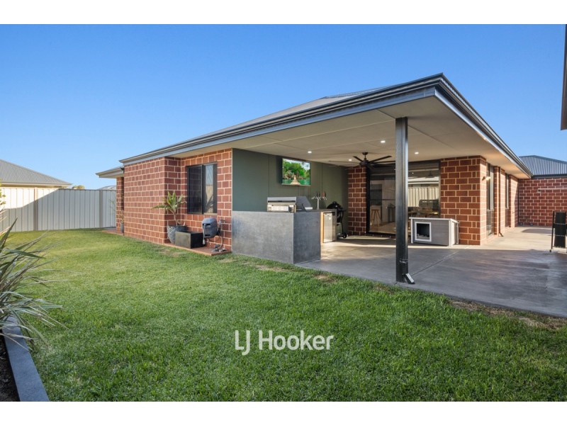 11 Amethyst Street, Australind WA 6233