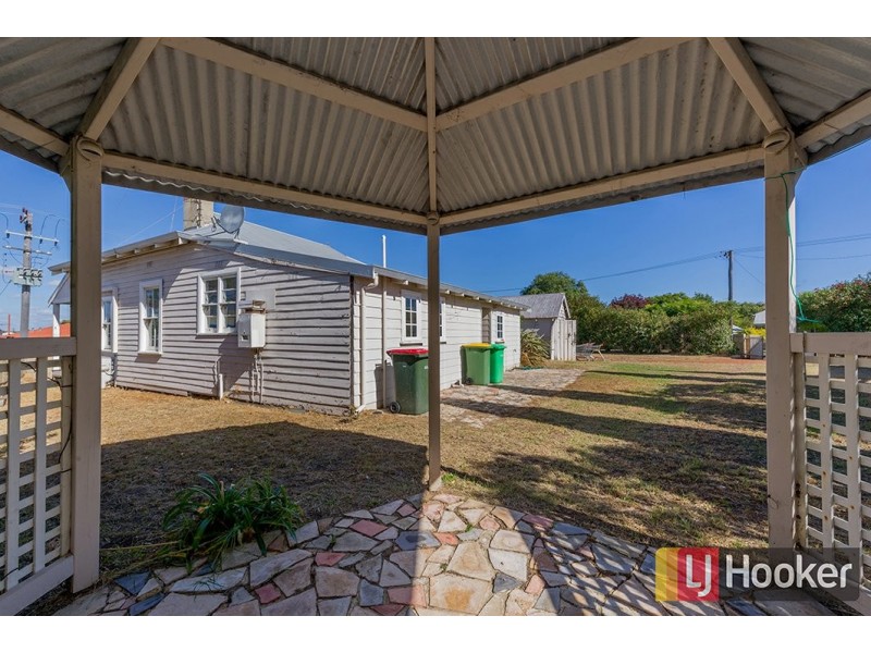 88 Beach Road, Bunbury WA 6230