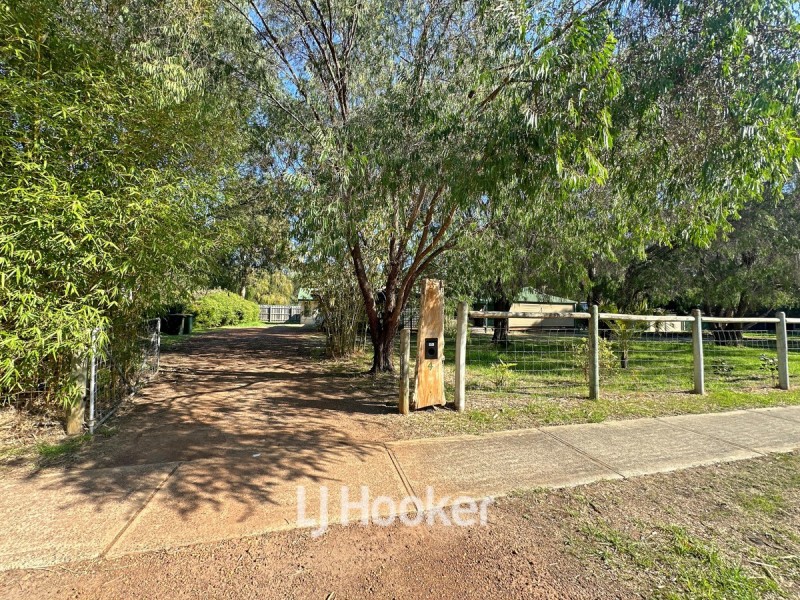 4 Country Road, Bovell WA 6280