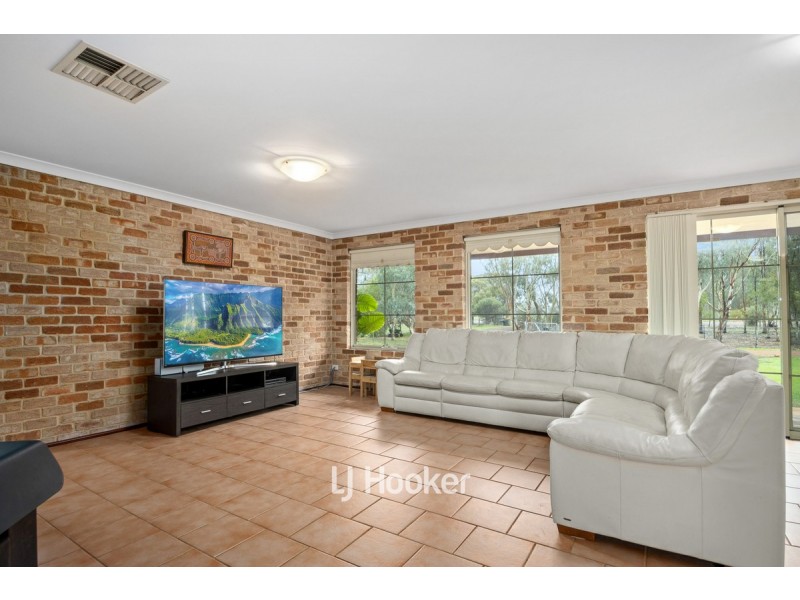 19 Padbury Road, Dardanup West WA 6236