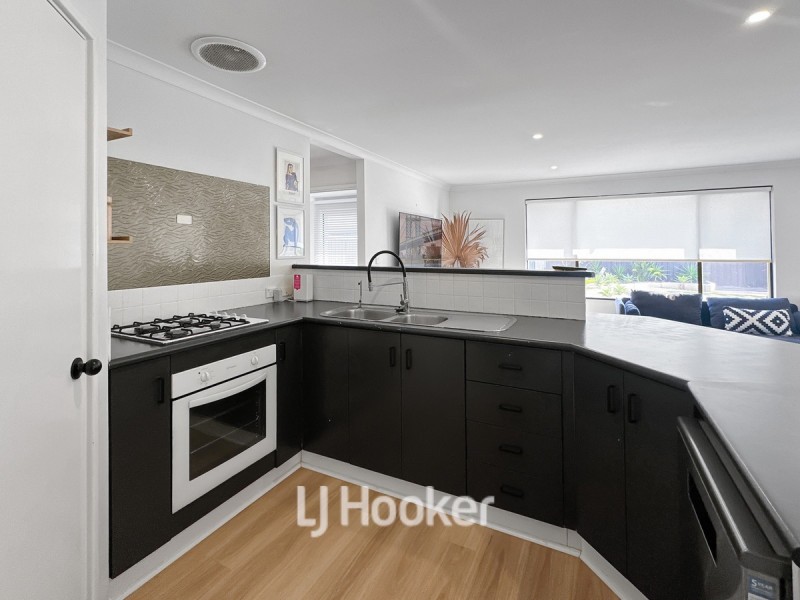 40 Honeyeater Crescent, Geographe WA 6280