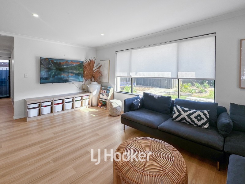 40 Honeyeater Crescent, Geographe WA 6280