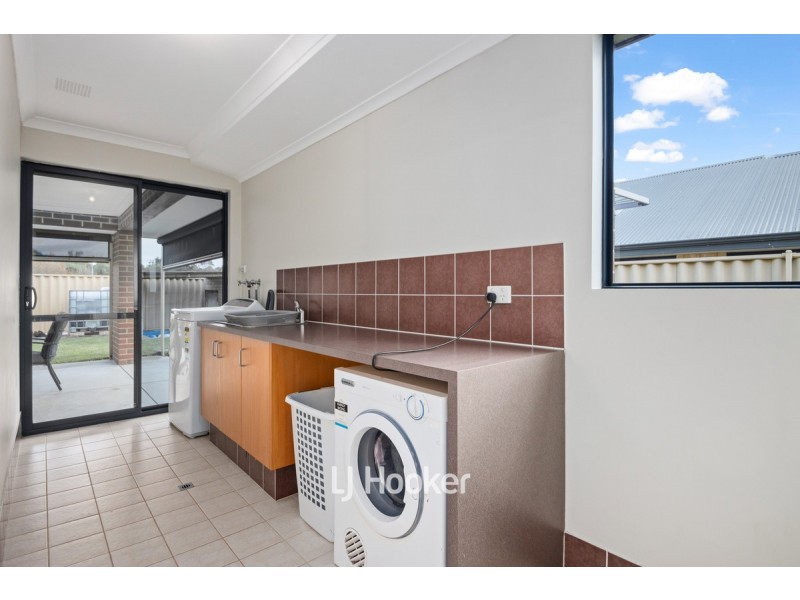 24 Carnegie Street, Dalyellup WA 6230