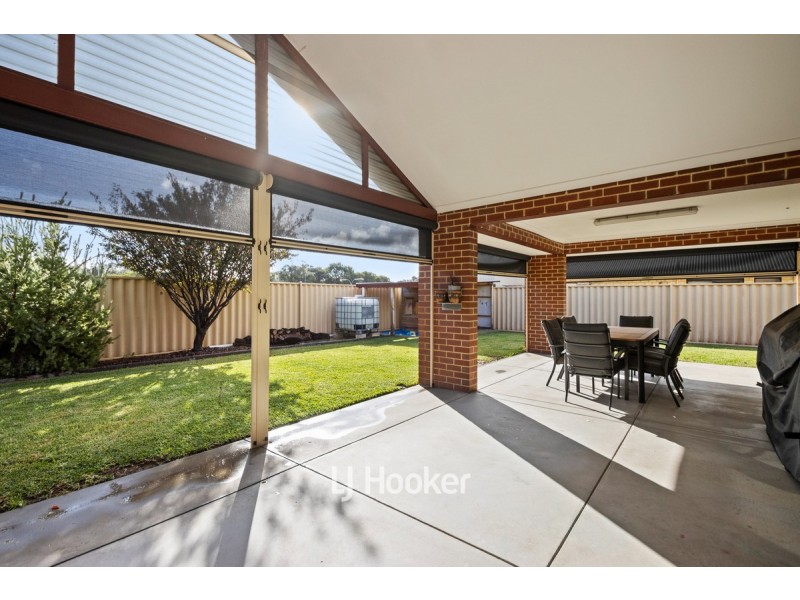 24 Carnegie Street, Dalyellup WA 6230