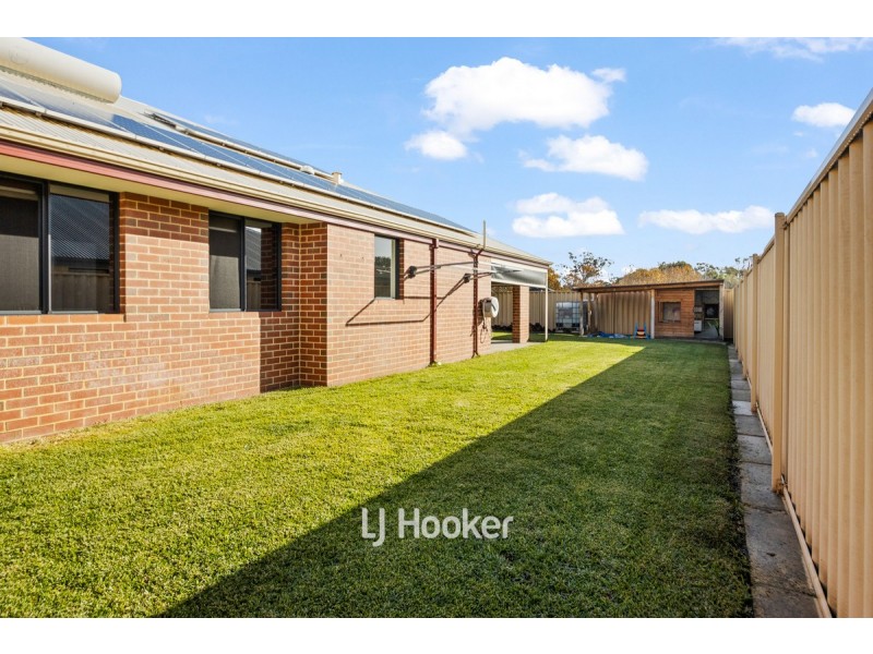 24 Carnegie Street, Dalyellup WA 6230