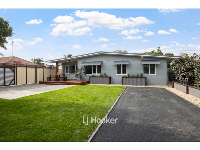9b Wright Street, Withers WA 6230
