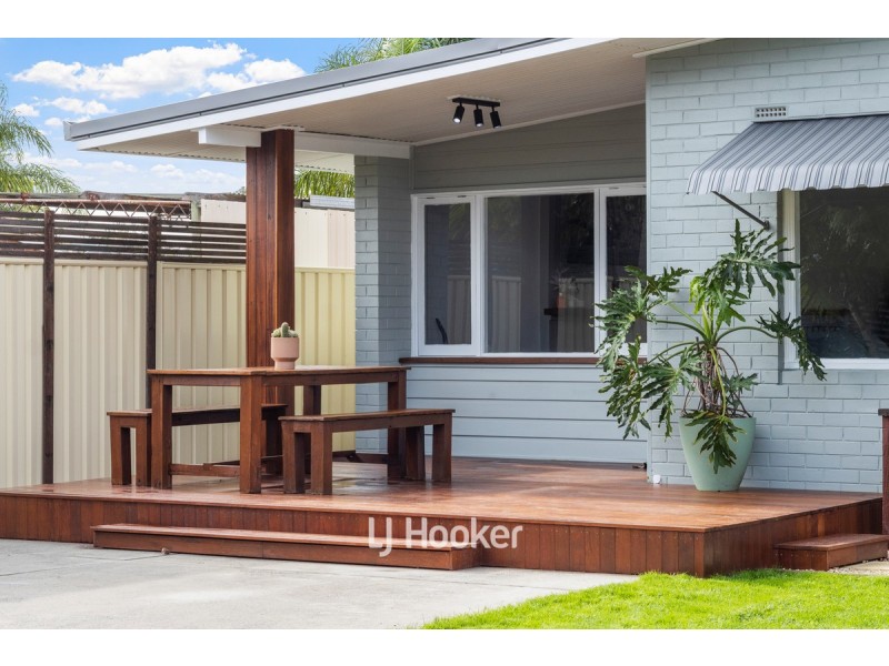 9b Wright Street, Withers WA 6230