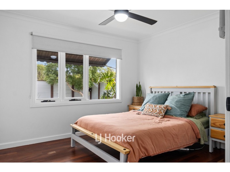 9b Wright Street, Withers WA 6230
