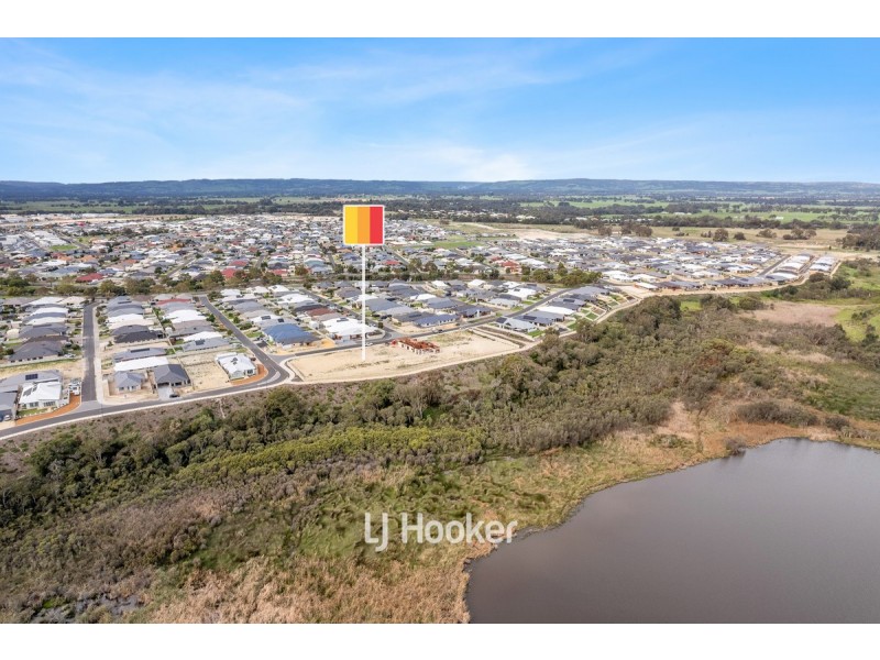 4 Carnelian Avenue, Australind WA 6233