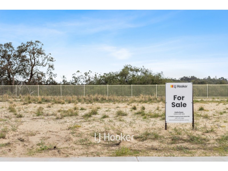4 Carnelian Avenue, Australind WA 6233