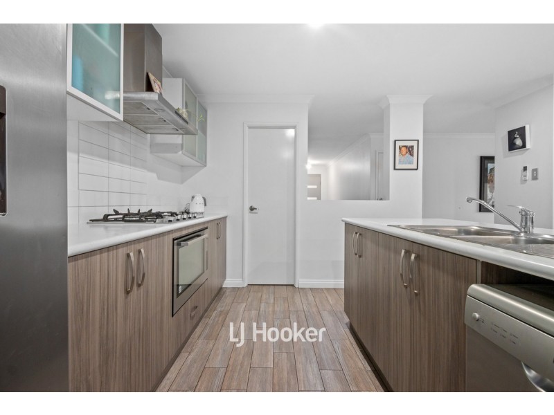 11 Ammolite Way, Australind WA 6233
