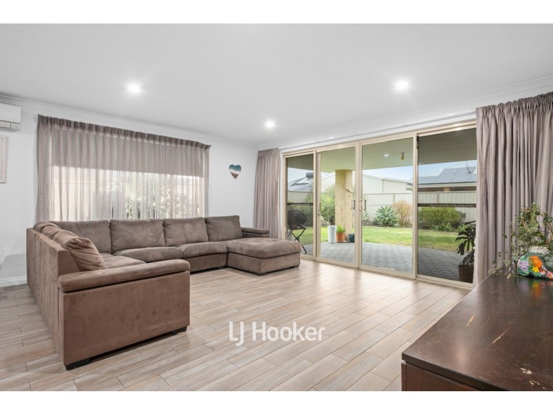 11 Ammolite Way, Australind WA 6233