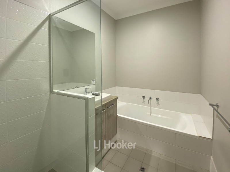 15B Constellation Drive, Australind WA 6233