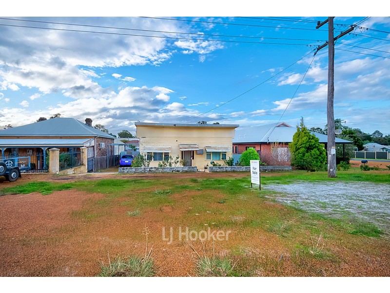 22 Wittenoom Street, Collie WA 6225