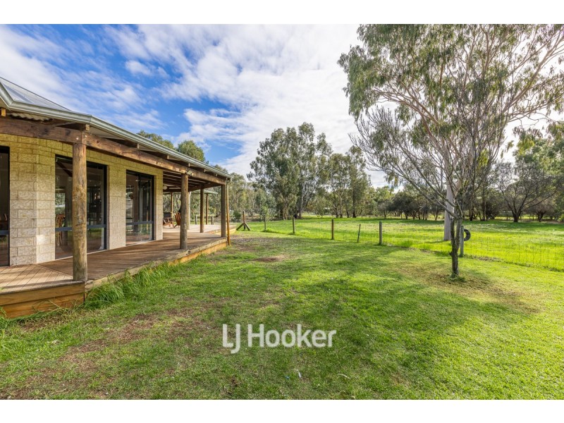 44 Padbury Road, Dardanup West WA 6236