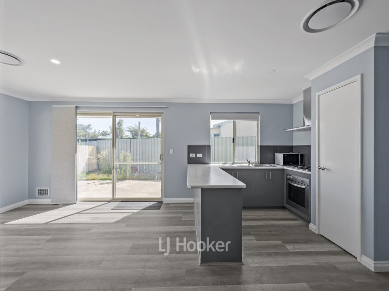 18 Bandak Road, Carey Park WA 6230