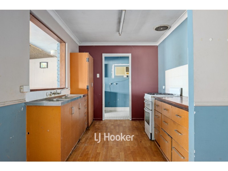 27 Westwood Street, Withers WA 6230