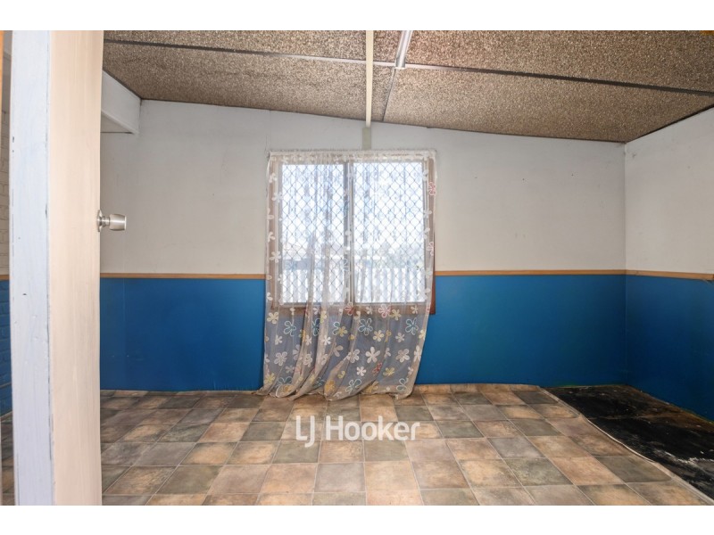 27 Westwood Street, Withers WA 6230
