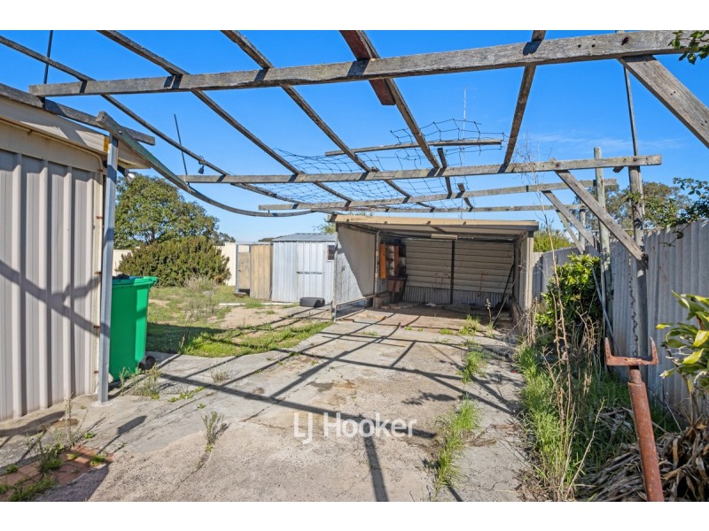 27 Westwood Street, Withers WA 6230