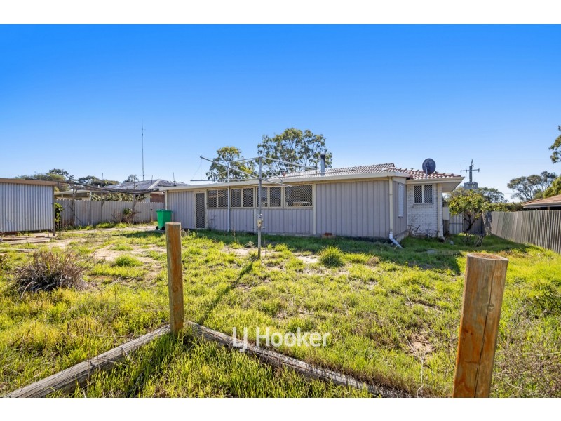 27 Westwood Street, Withers WA 6230