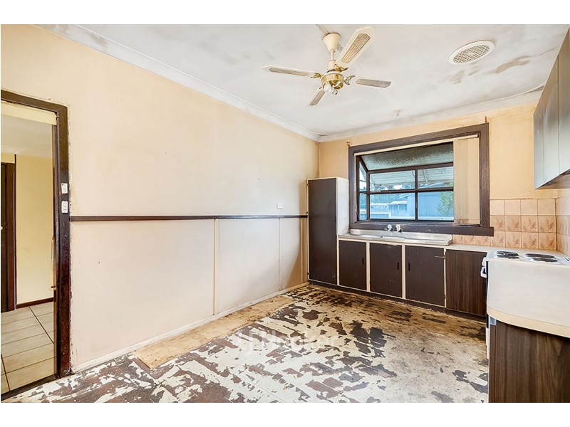 17 Irwin Street, Collie WA 6225