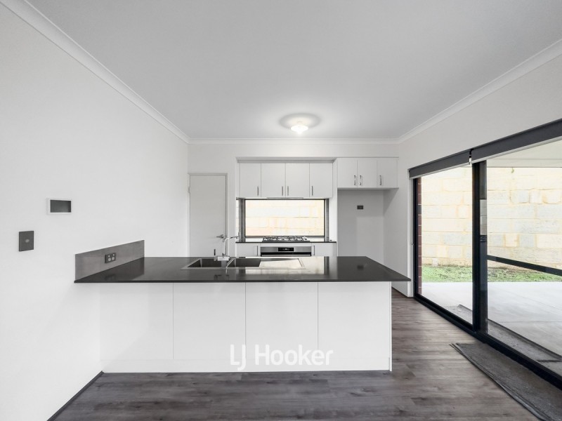 57 Carnelian Avenue, Australind WA 6233