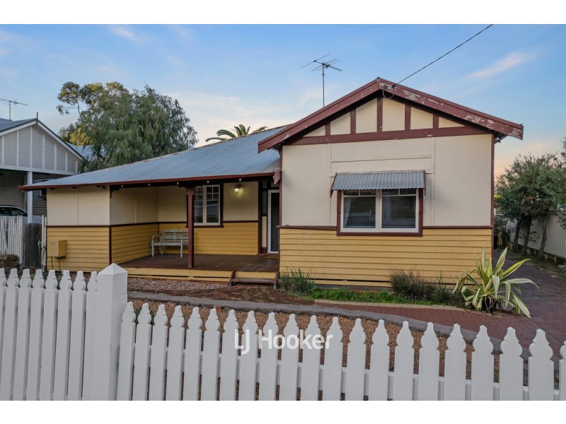 35 Tuart Street, Bunbury WA 6230