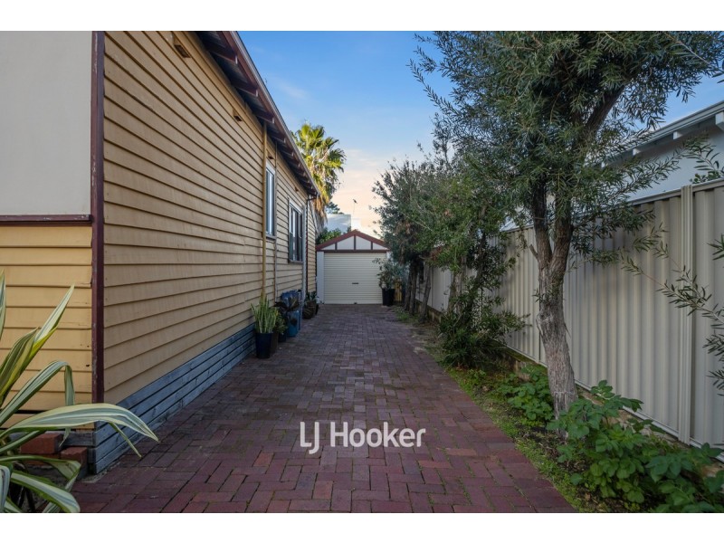 35 Tuart Street, Bunbury WA 6230