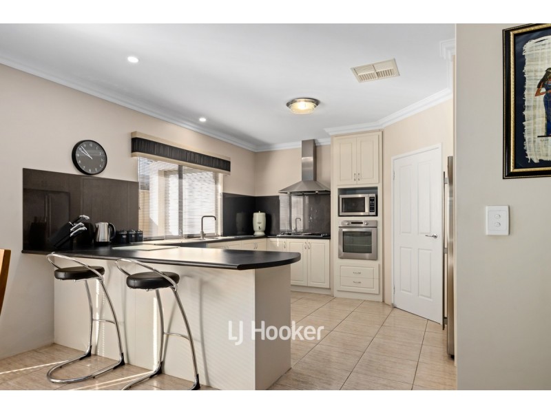 7 Zedor Way, Dalyellup WA 6230