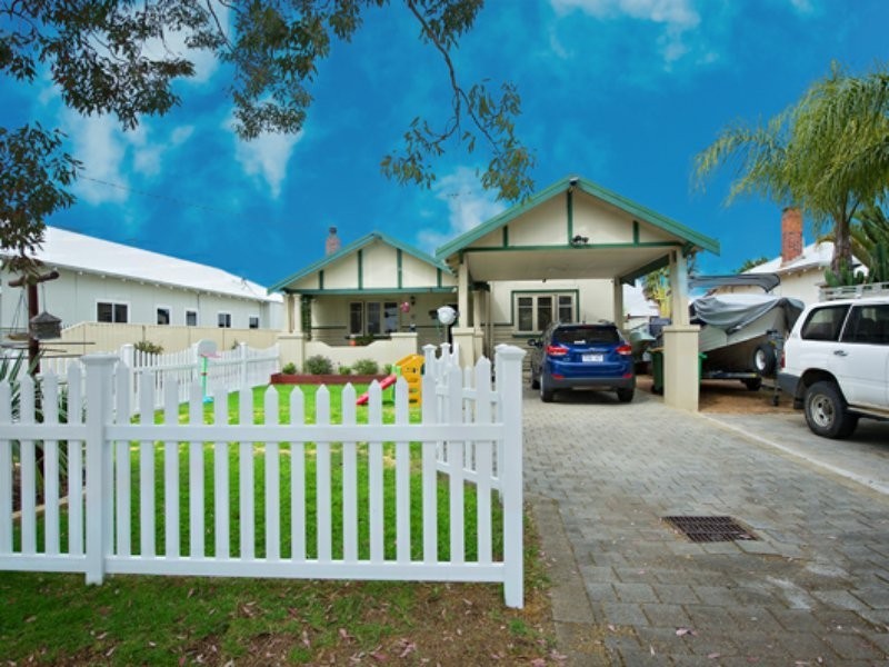 23A Thomas Street, Bunbury WA 6230