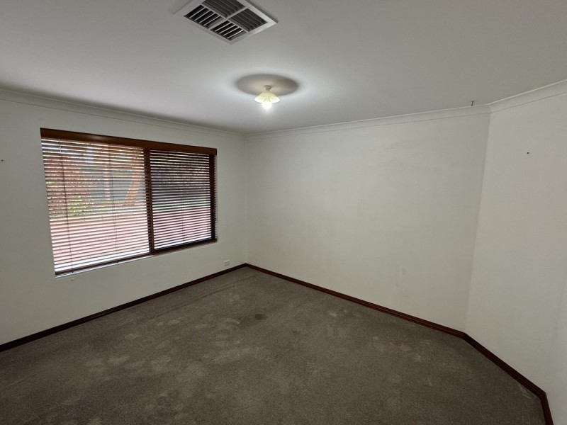 13 Hornibrook Road, Dalyellup WA 6230