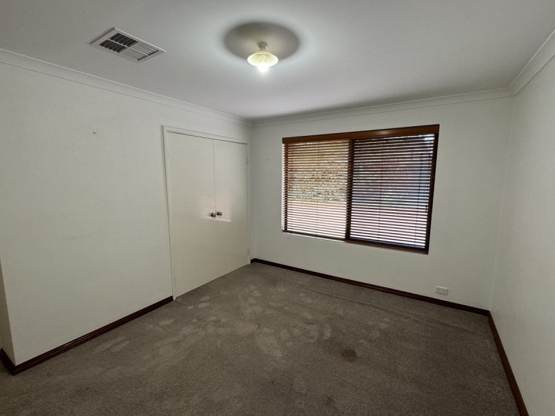 13 Hornibrook Road, Dalyellup WA 6230