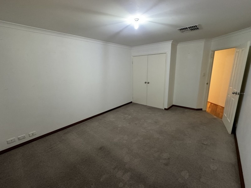 13 Hornibrook Road, Dalyellup WA 6230