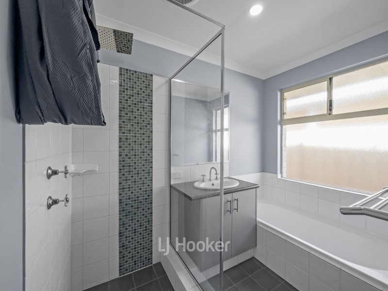 18 Bandak Road, Carey Park WA 6230