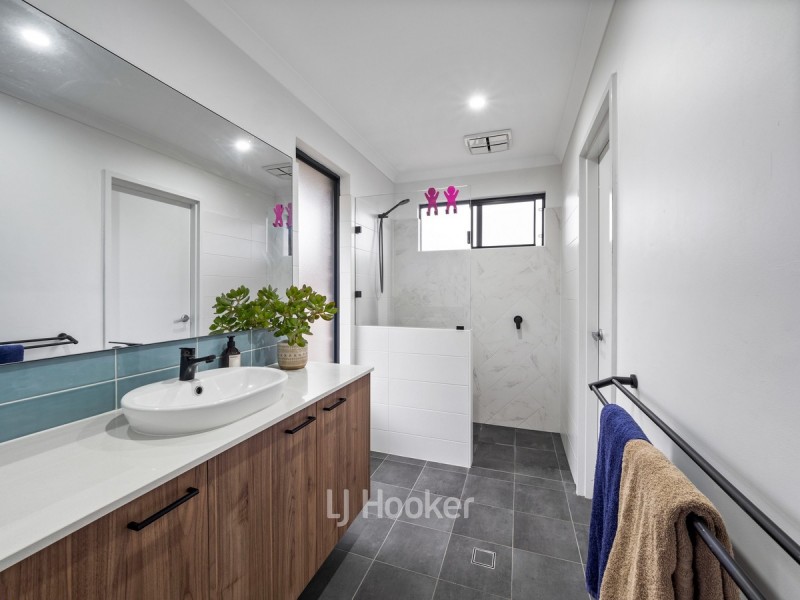 24 Whimbrel Way, Vasse WA 6280